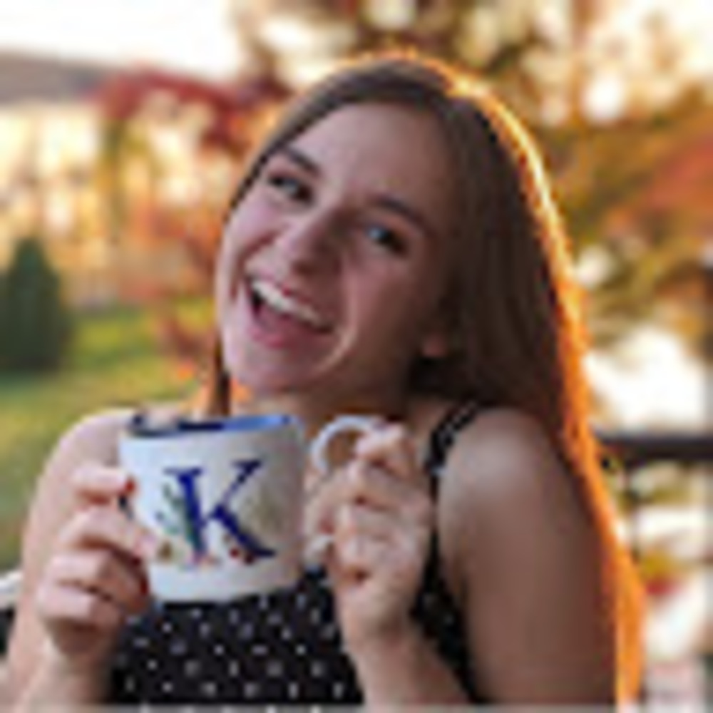 Meet your Posher, Katelyn